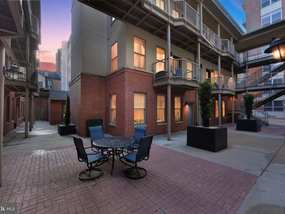 131 N Bread St #C1, Philadelphia, PA, 19106