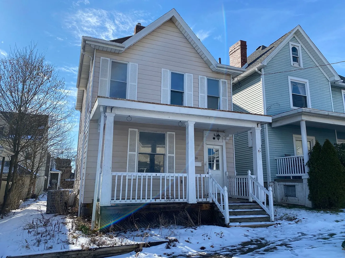 430 Oakland Ave photo 1