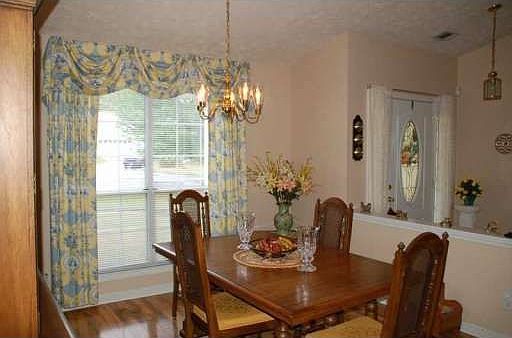 4th image of 850 Trellis Pond Ct