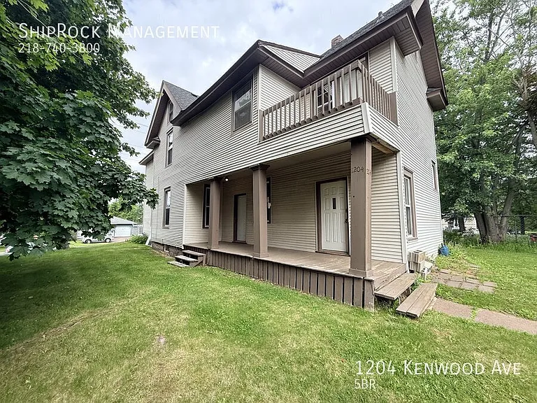 1204 Kenwood Ave — Photo 2