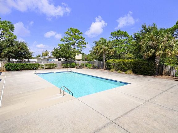 3rd image of 632 Condo Club Dr Unit 211