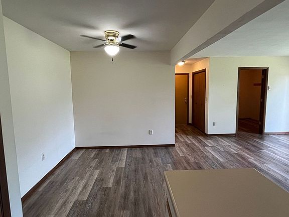 5th image of 805 W Allman St #2