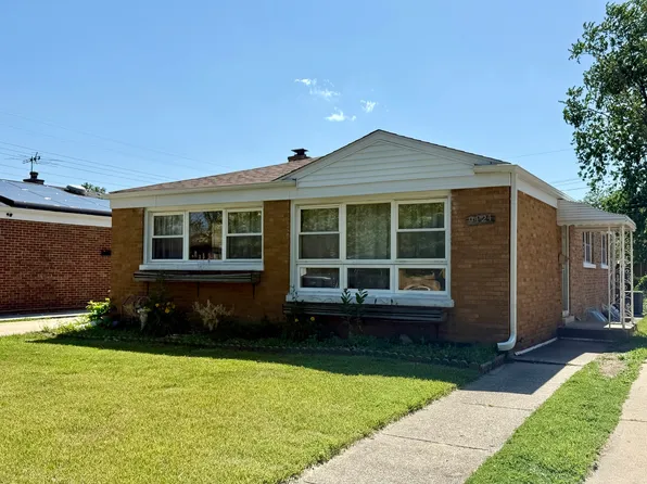 9424 Lorel Ave, Skokie, IL 60077