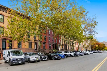 285 Alexander Avenue