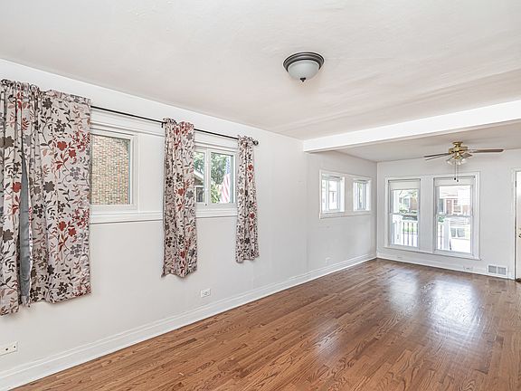 5th image of 1410 Campbell Ave