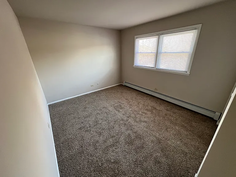 910 N River Dr #209 — Photo 11