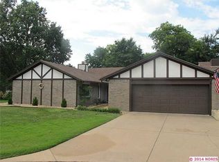 1561 Pecan Pl, Bartlesville, OK 74003