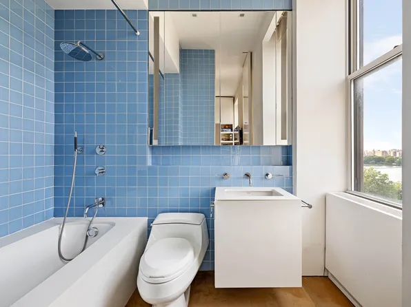 2 East 88th Street image 27 of 33