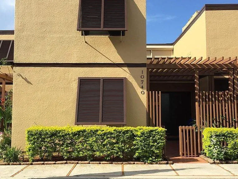 10740 S Golfview Dr — Photo 2