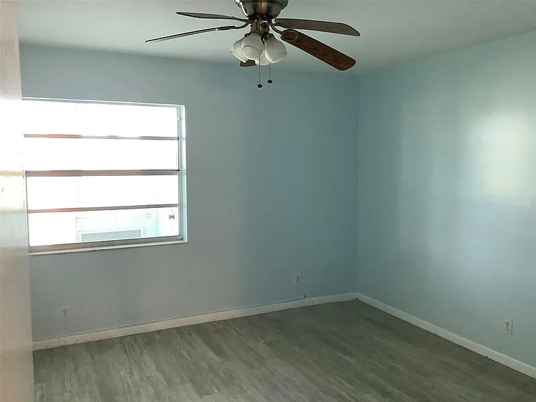 70 Normandy Ln #B — Photo 12