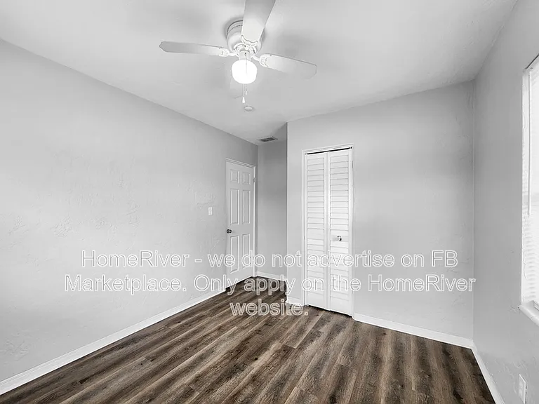 1354 Tuscola St — Photo 12