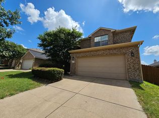 4019 Houston Dr, Heartland, TX 75126