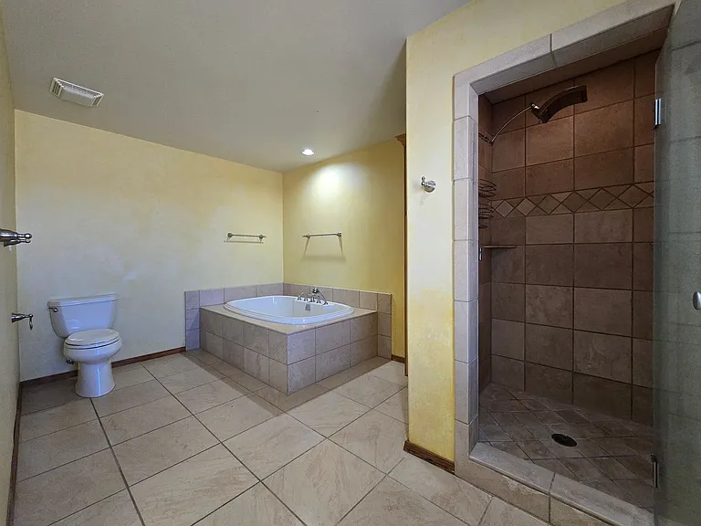 4 Alma Ct — Photo 18