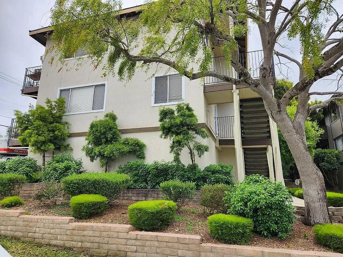 643 Laurel Ave — Photo 4