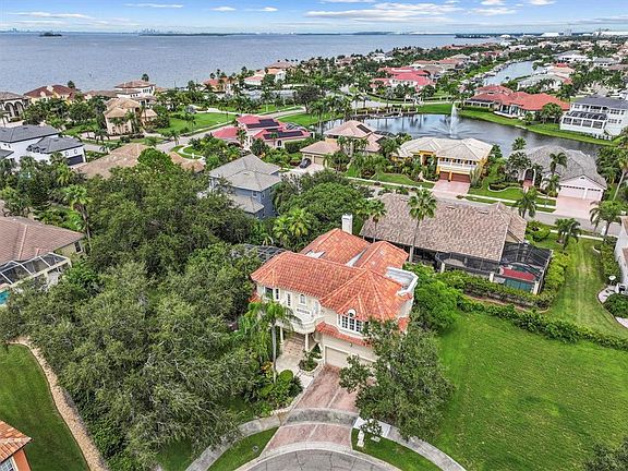 5th image of 5914 La Rosa Ln