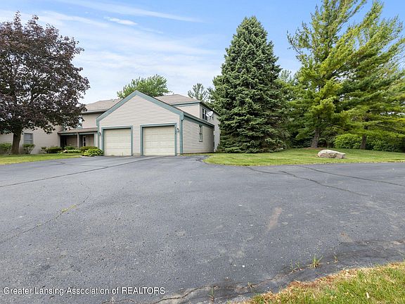 4th image of 7120 Creekside Dr