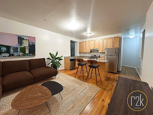 1st image of 304 W 112th St #2A