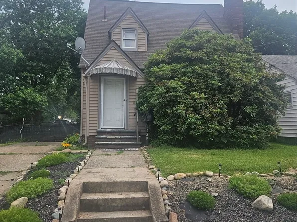 1229 Bellflower Ave SW, Canton, OH 44710