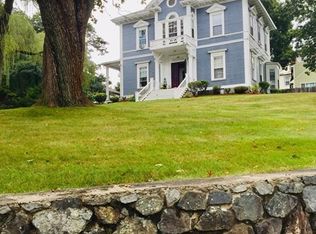 64 Vinton St APT 1, Melrose, MA 02176