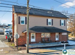 22 Front St, Alburtis, PA