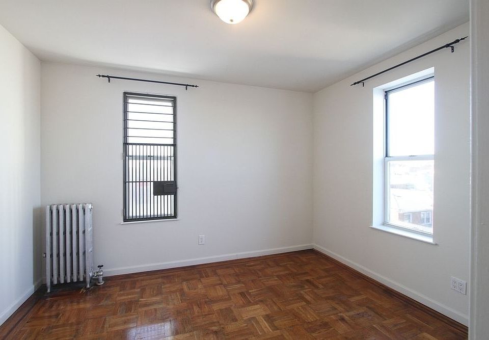 2nd image of 846 50th St APT 4C