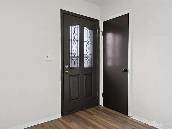 5th image of 7693 Whitehall Dr