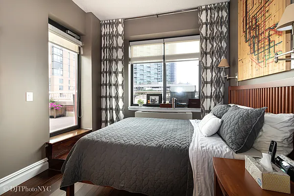 Sold by Douglas Elliman | media 14