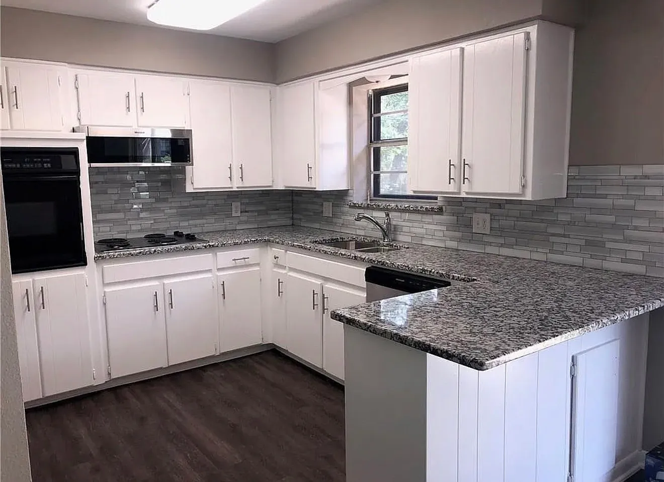 4 bed, 1710 sqft, $2,000 — Photo 2