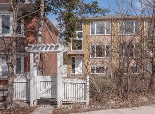 207 Oakmount Rd #3-W02, Toronto, ON M6P 2N1