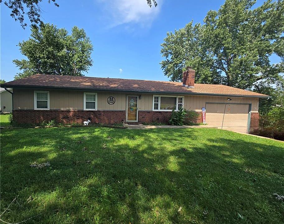 1st image of 108 Hoover St