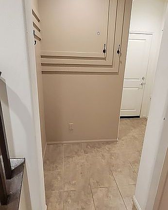 5th image of 5055 Manzano St