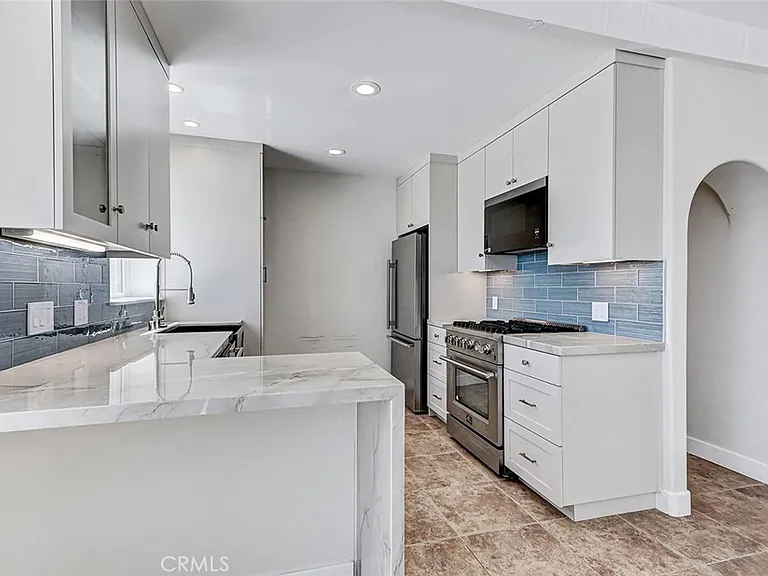 3305 Highland Ave — Photo 8