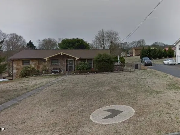 1231 Calloway Cir, Lenoir City, TN 37772