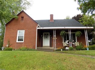 1230 Denman Ave, Coshocton, OH 43812