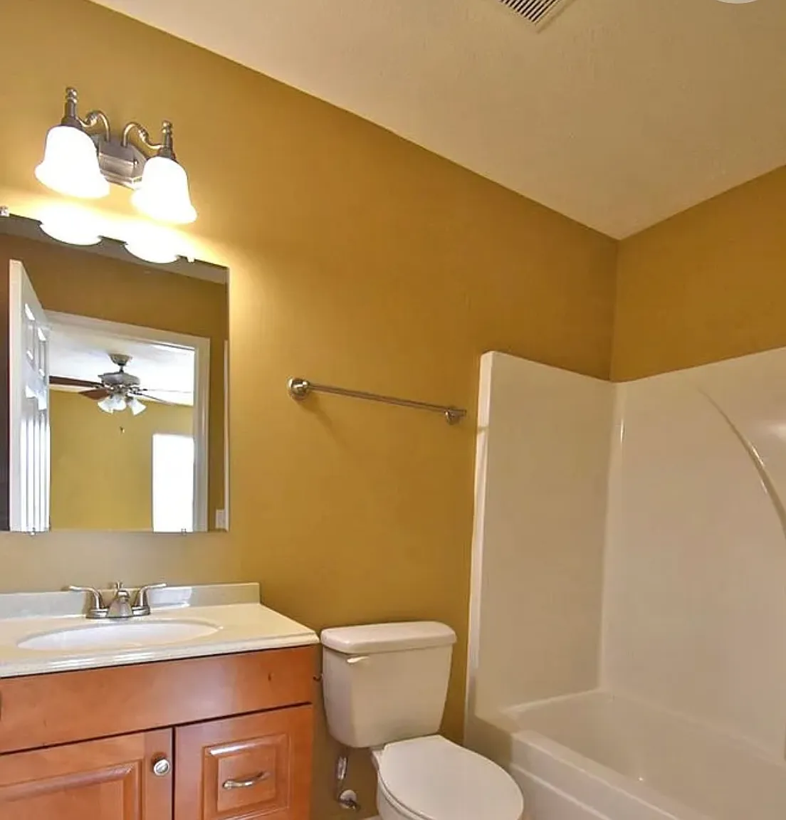 2 bed, 2.5 bath, 1088 sqft, $1,500 — Photo 2