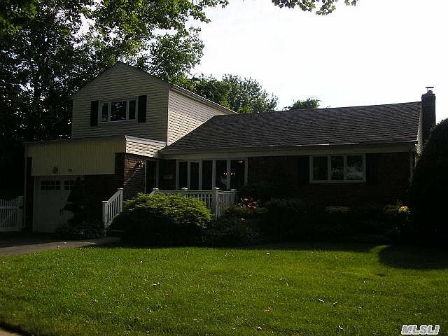 1st image of 89 Parkview St