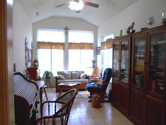 5th image of 11303 Dawn Dr