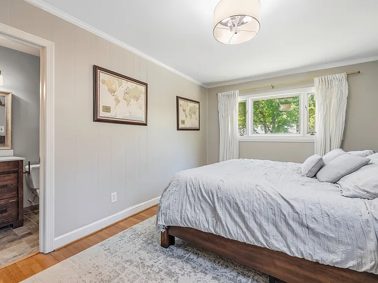 3604 Husted Dr — Photo 15