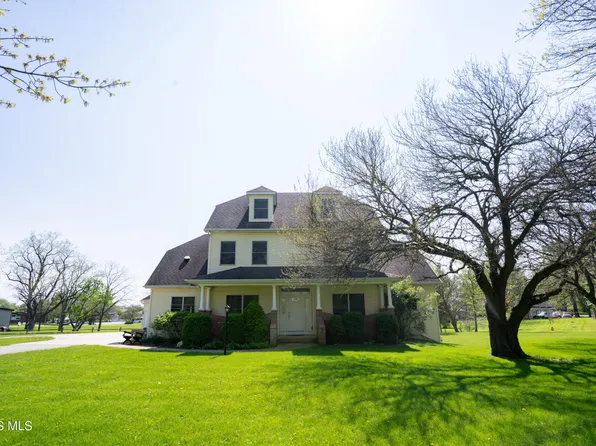 315 W Woodcox St, Antwerp, OH 45813