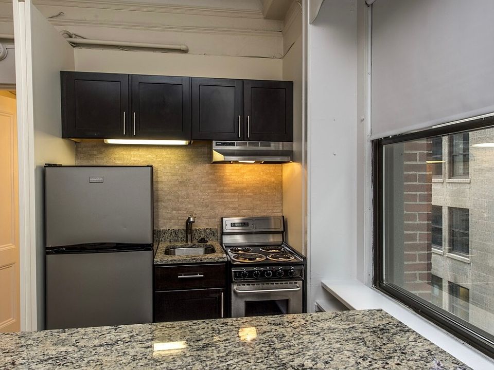 2nd image of 172 Boylston St #205