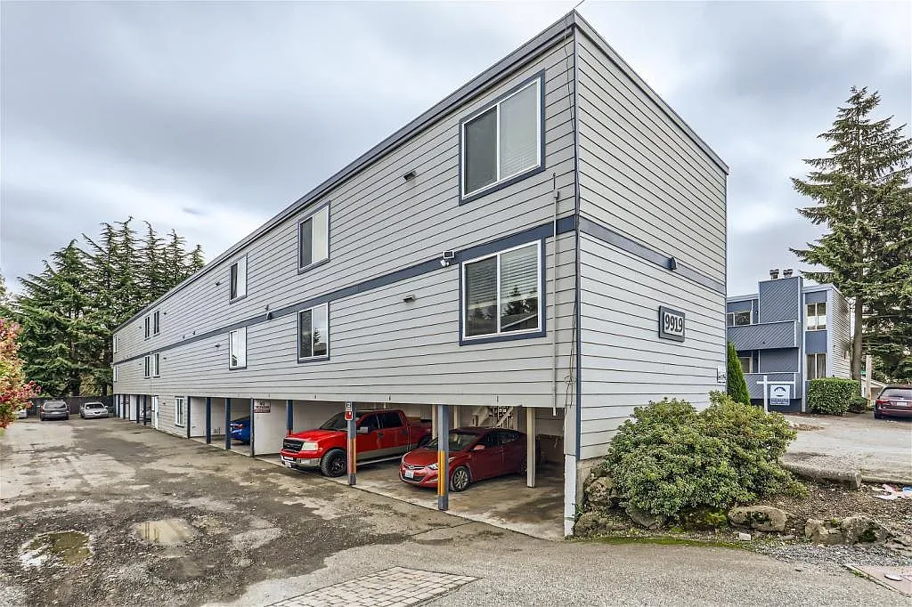 Building Photo - 9919 4th Ave W #11