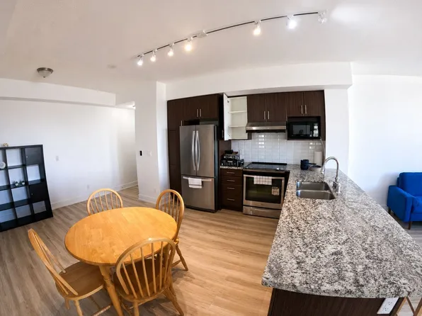 89 S Town Centre Blvd #1108, Markham, ON L6G 0E8
