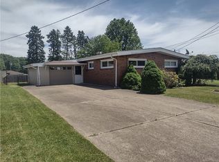 313 Chester Dr, Lower Burrell, PA