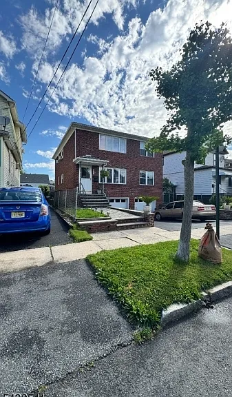 424 Dewitt St #1 — Photo 1