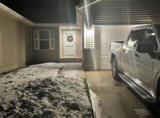 1314 Lois Ln, Waterloo, IA 50701