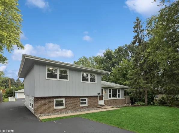 4411 Center Ave, Lisle, IL 60532