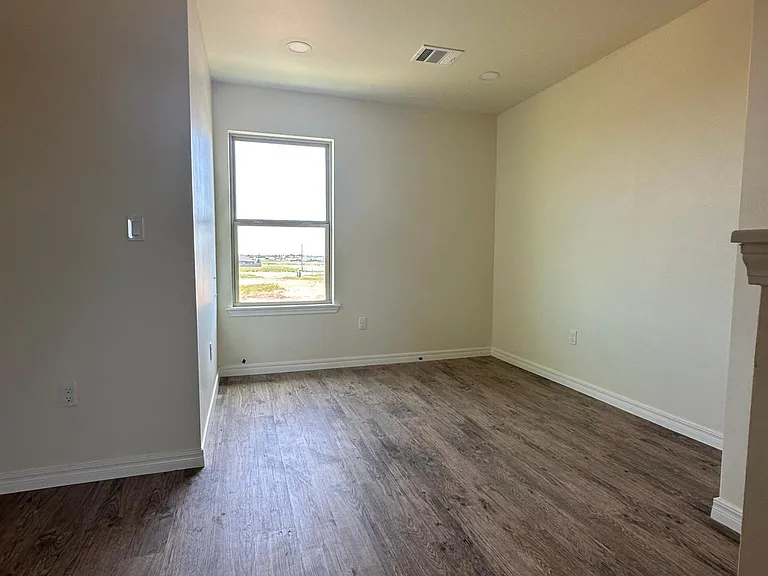 9177 Redbud Rd #100-400 — Photo 7