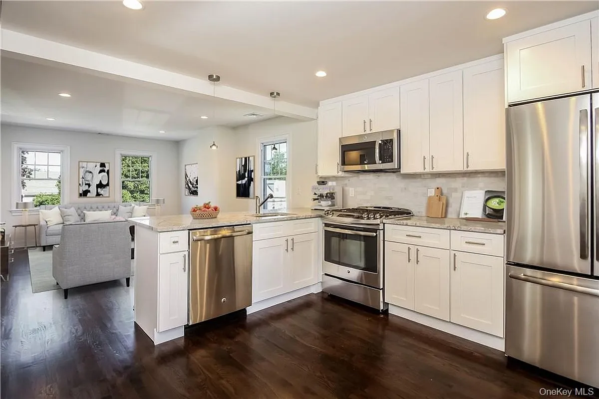 Building Photo - 338 Palmer Ave #B