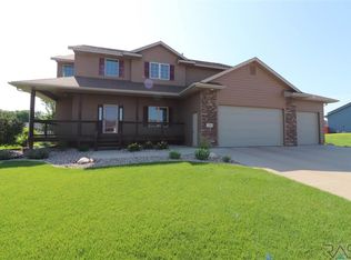 1208 N Caleb Ave, Sioux Falls, SD 57103