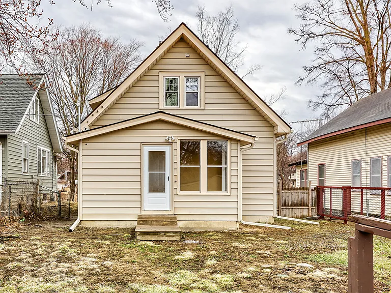 3407 Oliver Ave N — Photo 17